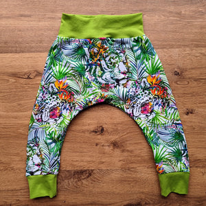 SIZE 1 Bright jungle faces harem pants