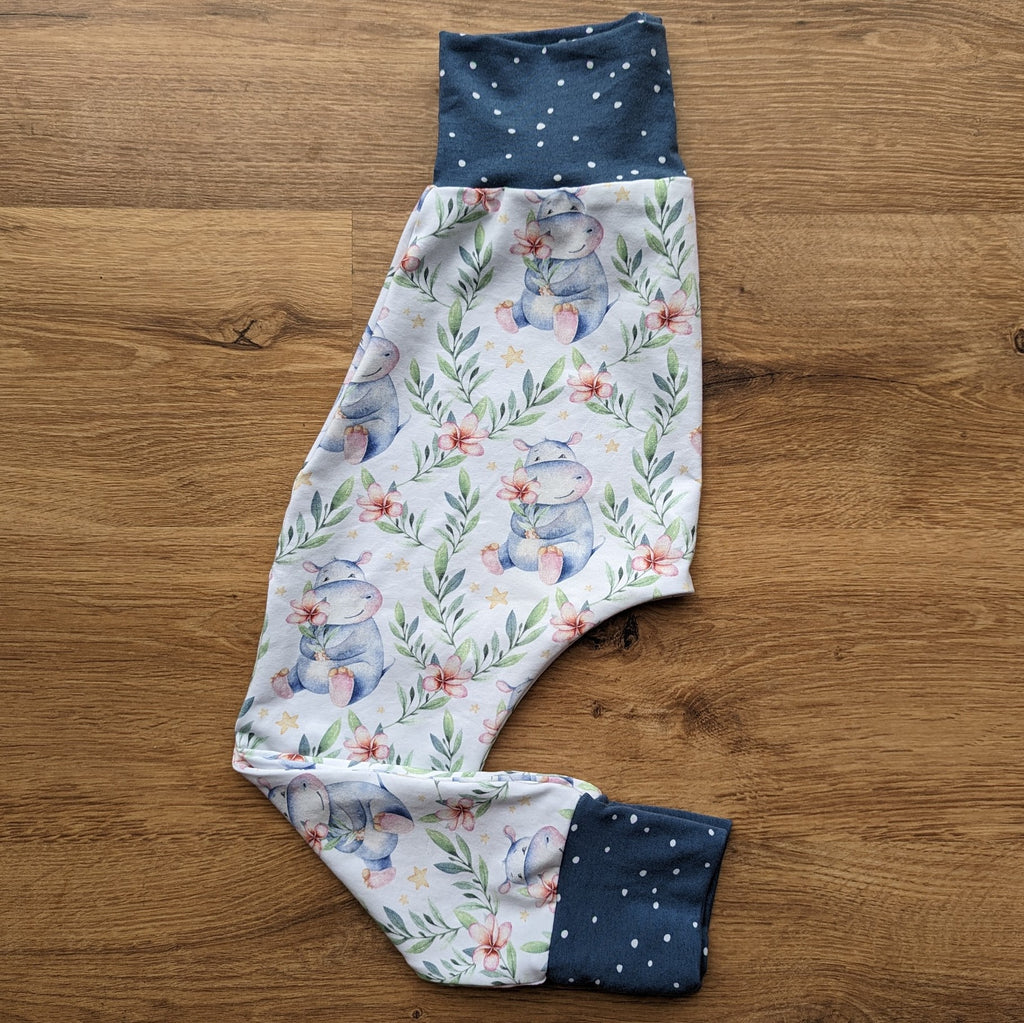 SIZE 3 Cute hippos harem pants
