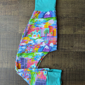 SIZE 4 Kasey Rainbow cityscape harem pants