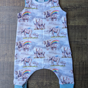 SIZE 00 Elephant love harem romper