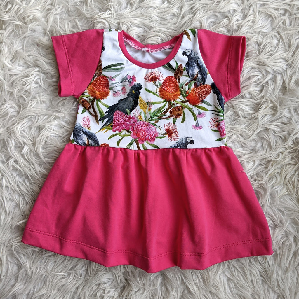 Size 0 Black cockatoos & banksia gathered waist dress