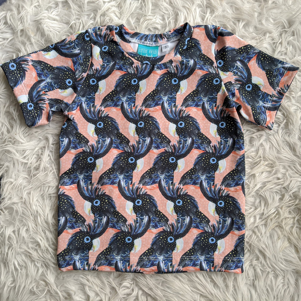 Size 3 black cockatoos tshirt