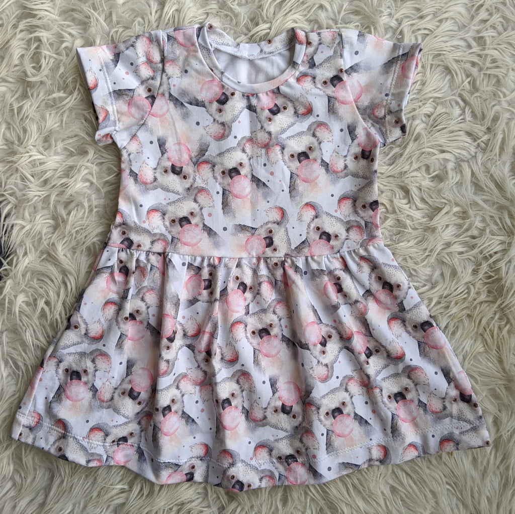 Size 1 bubblegum koalas gathered waist dress