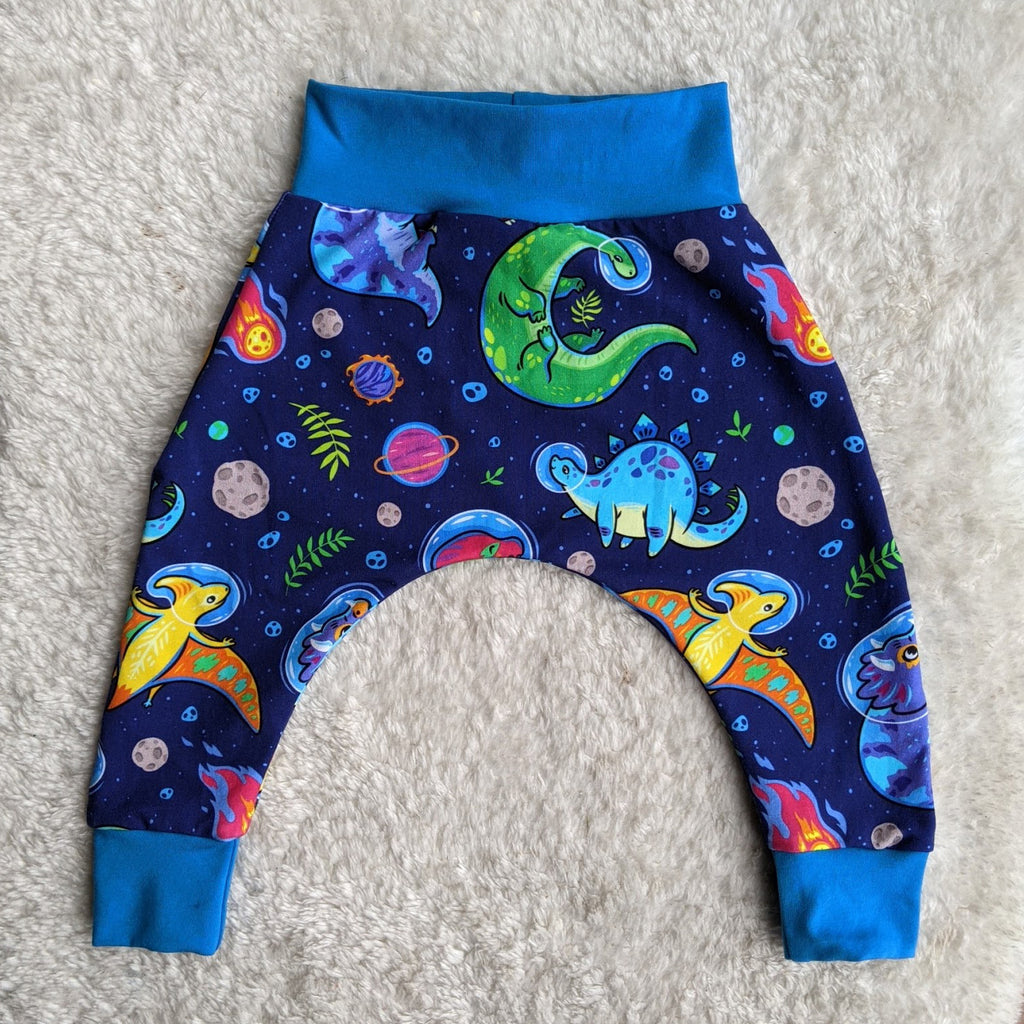 Size 0 Space dinos harem pants