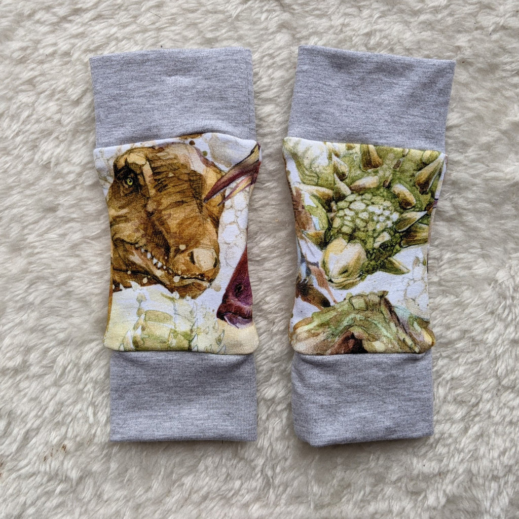 Size 000 Watercolour dinos leg warmers