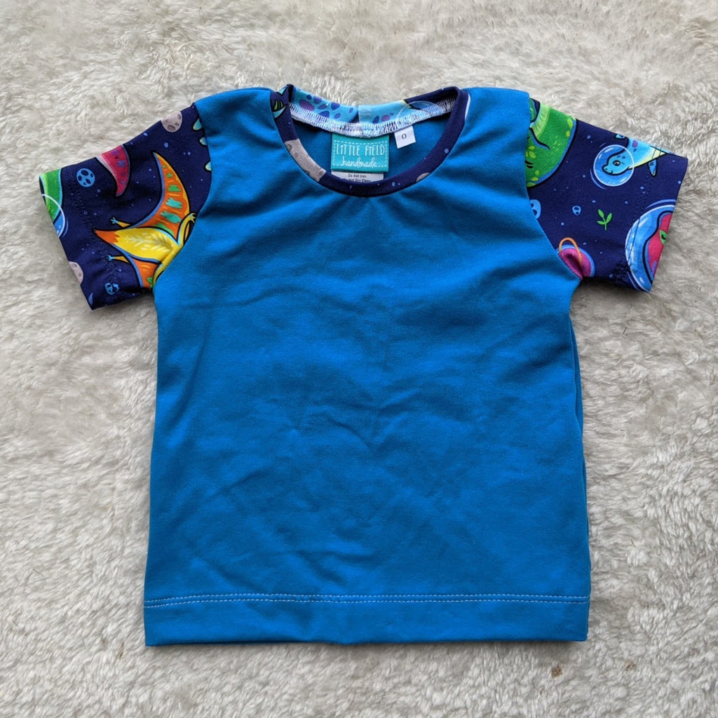 Size 0 Space dino tshirt