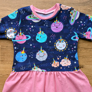 SIZE 5 Unicorn planets gathered waist dress