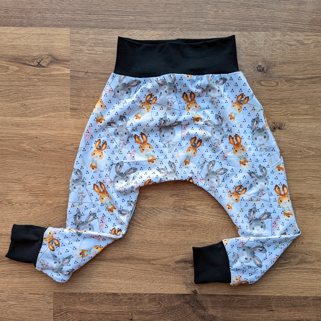SIZE 2 Geo bunnies harem pants