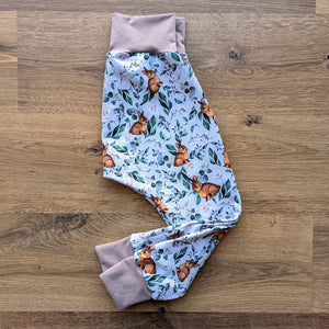 SIZE 2 Peachy floral bunnies harem pants