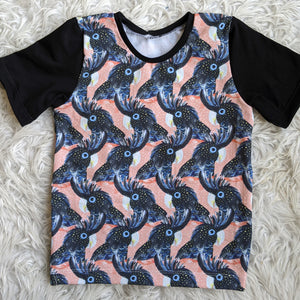 Size 4 black cockatoos tshirt