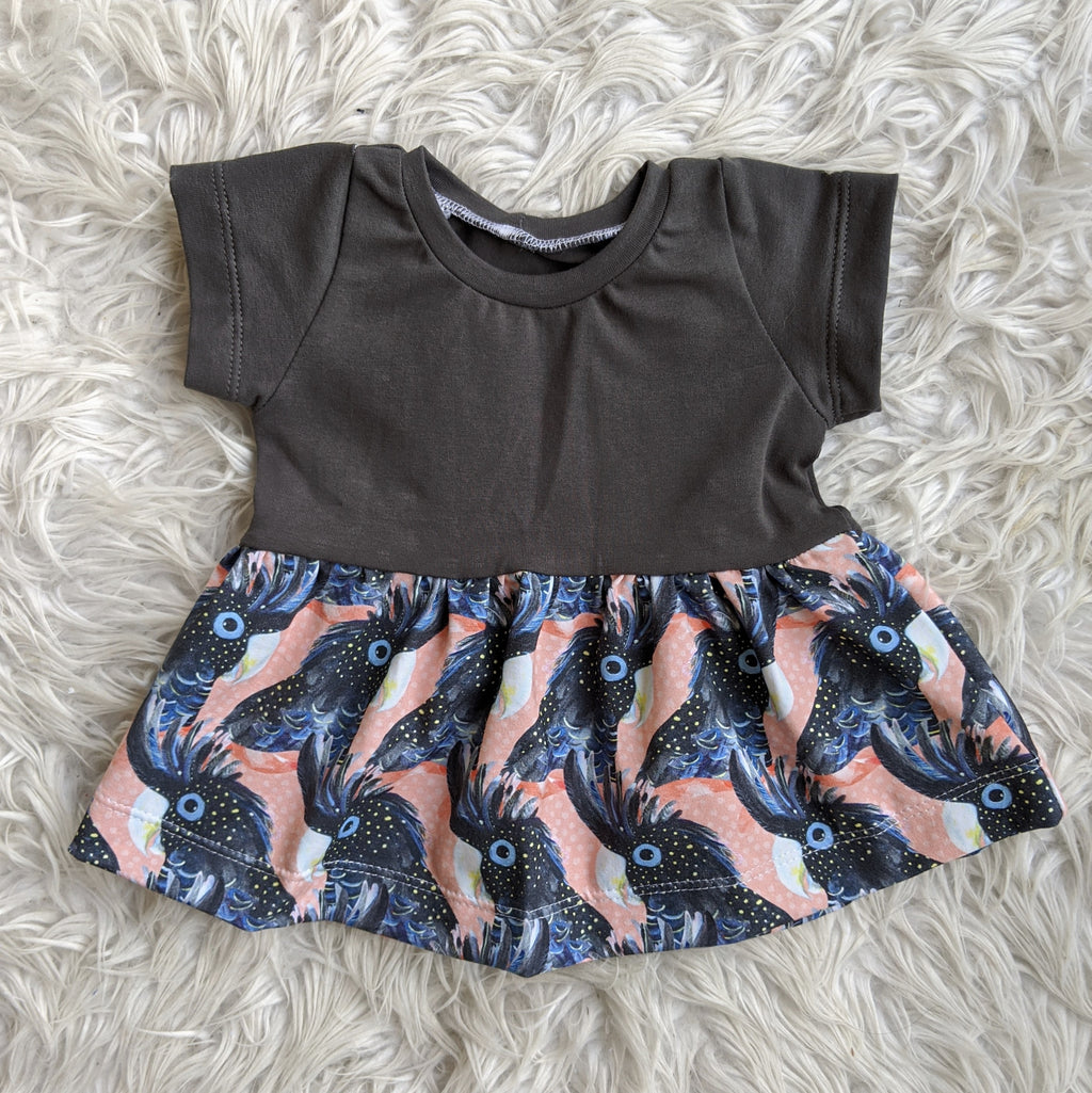 Size 000 black cockatoos gathered waist dress