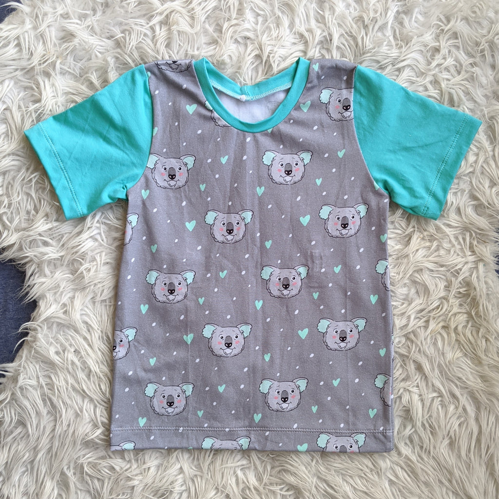 Size 4 Koalas & mint hearts tshirt