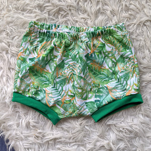 Size 3 green & gold leaves bummies