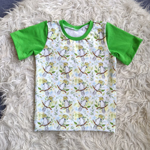 Size 0 cockatoos & butterflies tshirt