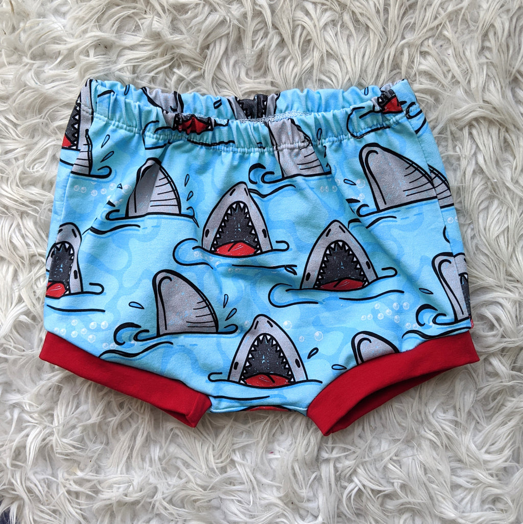 Size 0 sharks bummies