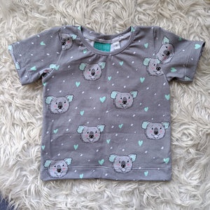 Size 0 Koalas & mint hearts tshirt