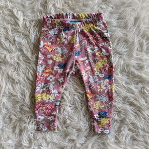 Size 00 Gumnut friends rose leggings