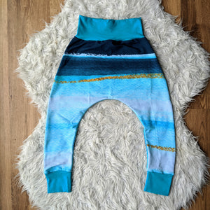 Size 4 Ocean gradient harem pants