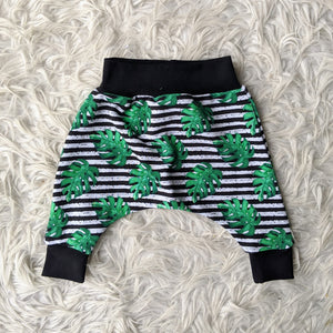Size 00000 Tropical leaves stripe harem pants