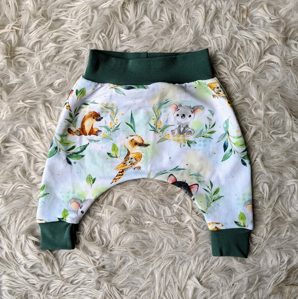 Size 0000 Baby Aussie animals harem pants