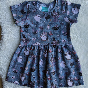 Size 2 Witchy cat & friends gathered waist dress