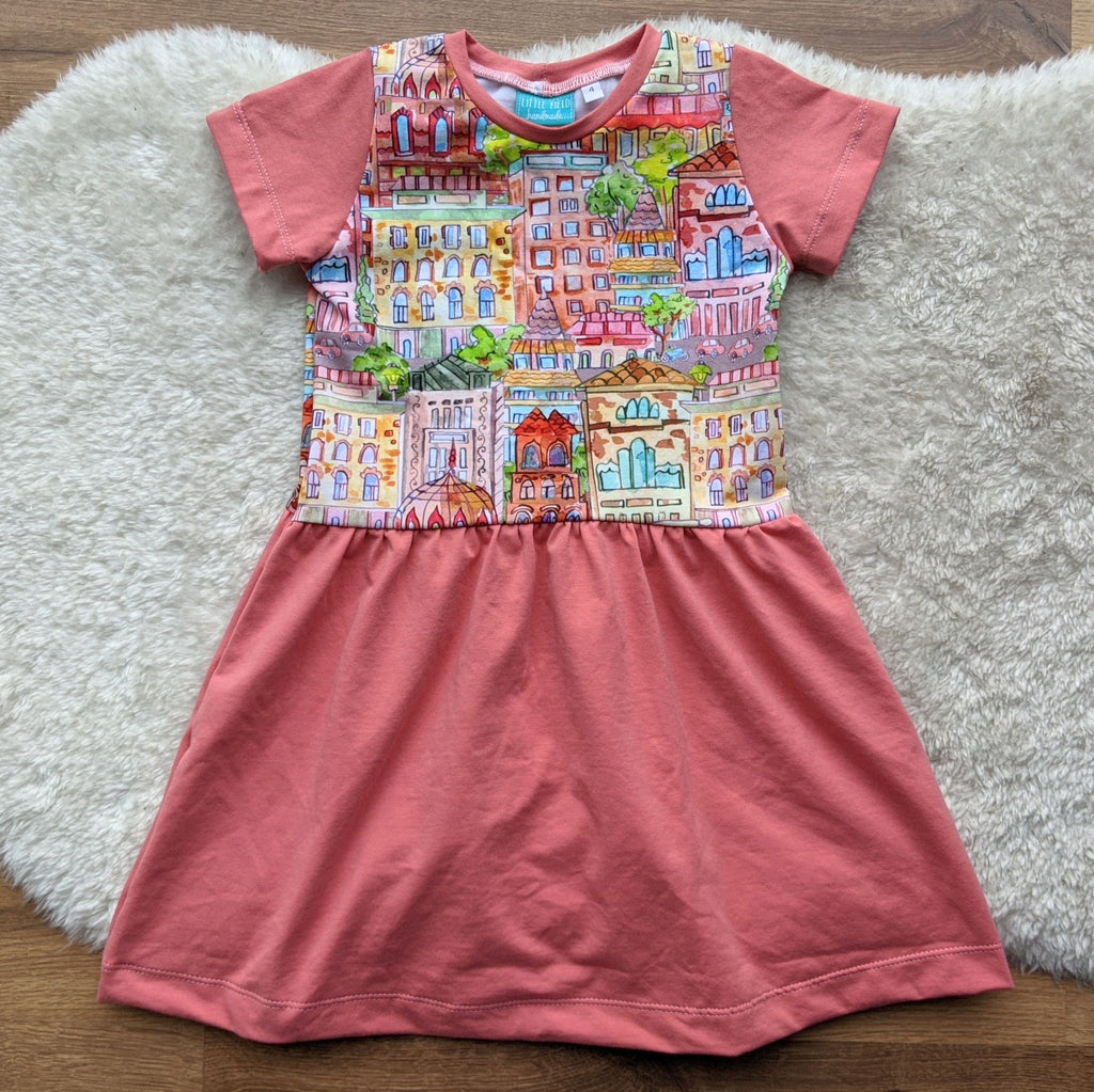Size 4 home sweet home gathered waist dress