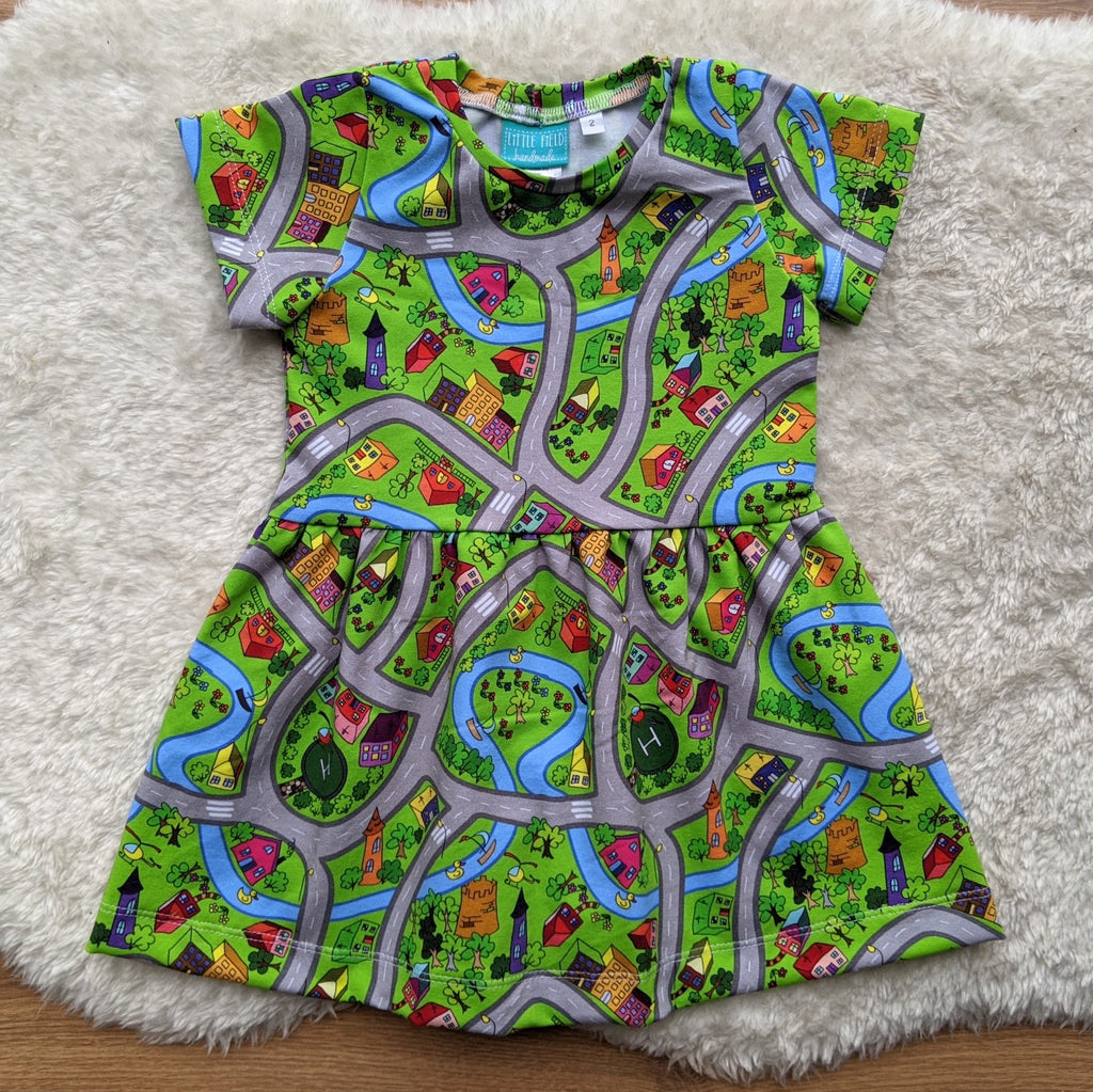 Size 2 neighbourhood map gathered waist dress