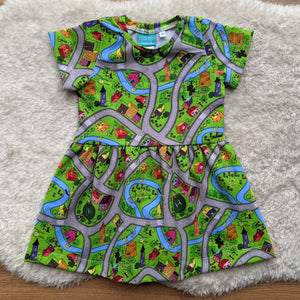 Size 2 neighbourhood map gathered waist dress