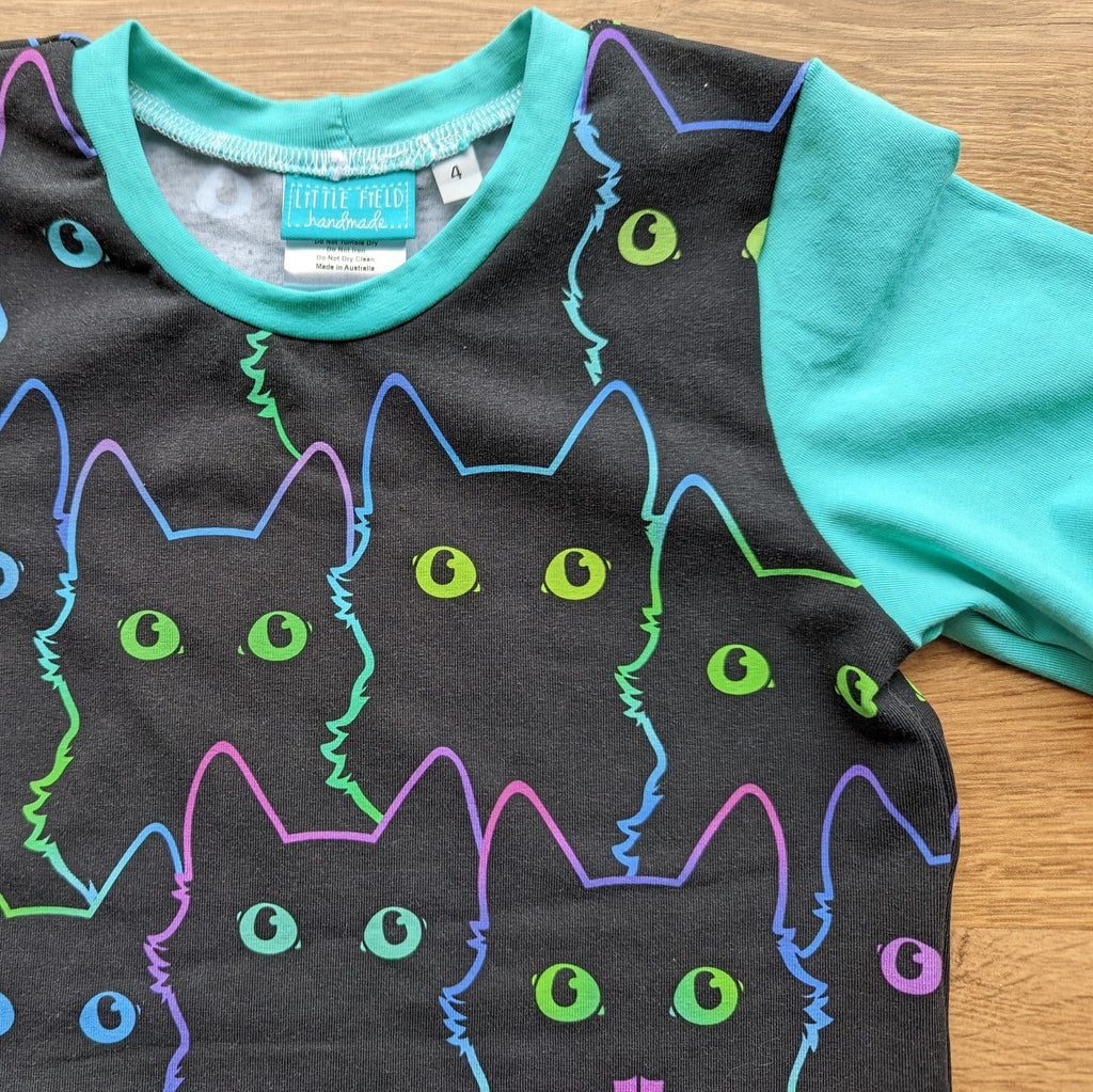 SIZE 4 Neon cats tshirt