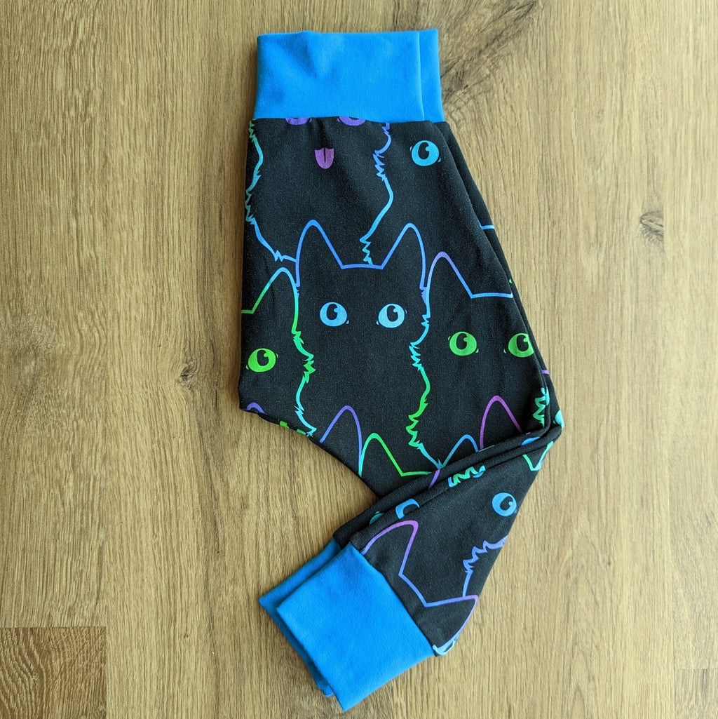 SIZE 0 Neon cats harem pants