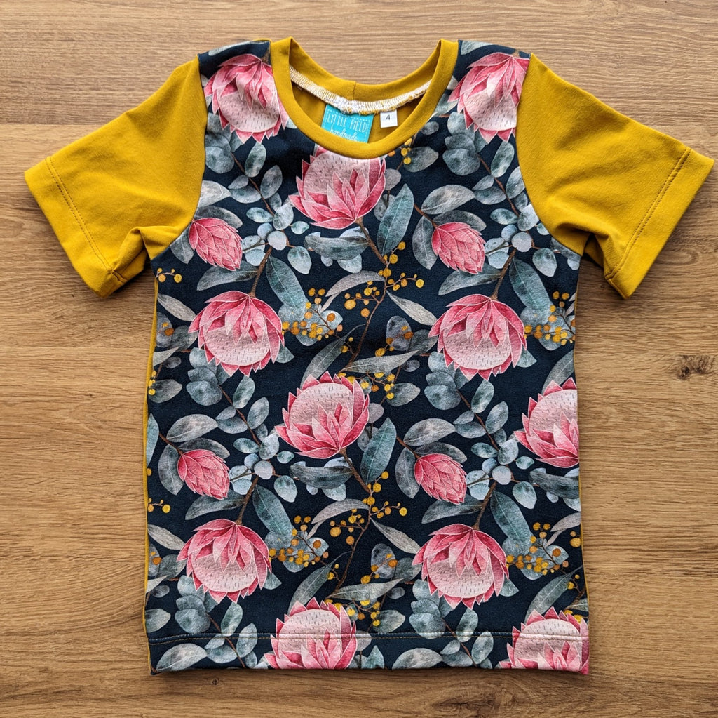SIZE 4 Midnight protea tshirt