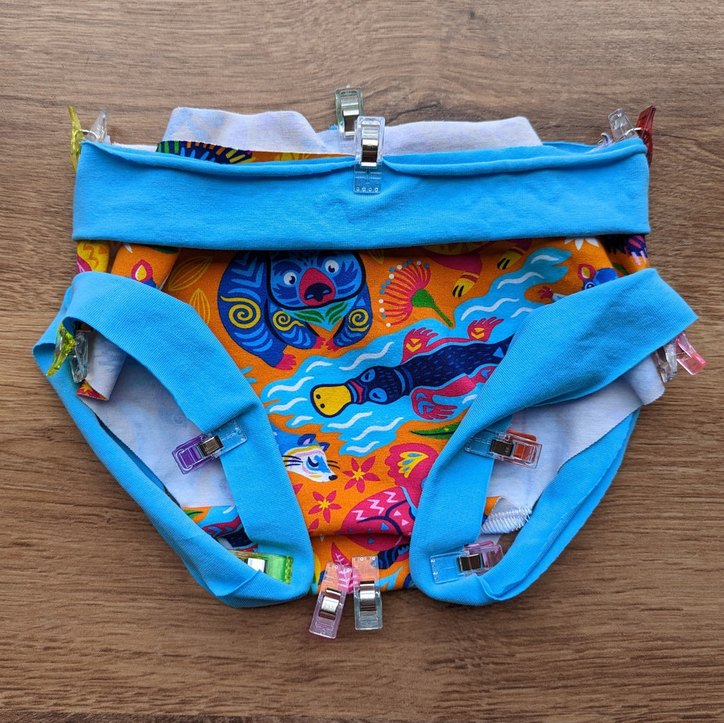 SIZE 7 Bright Aussie animals yellow undies