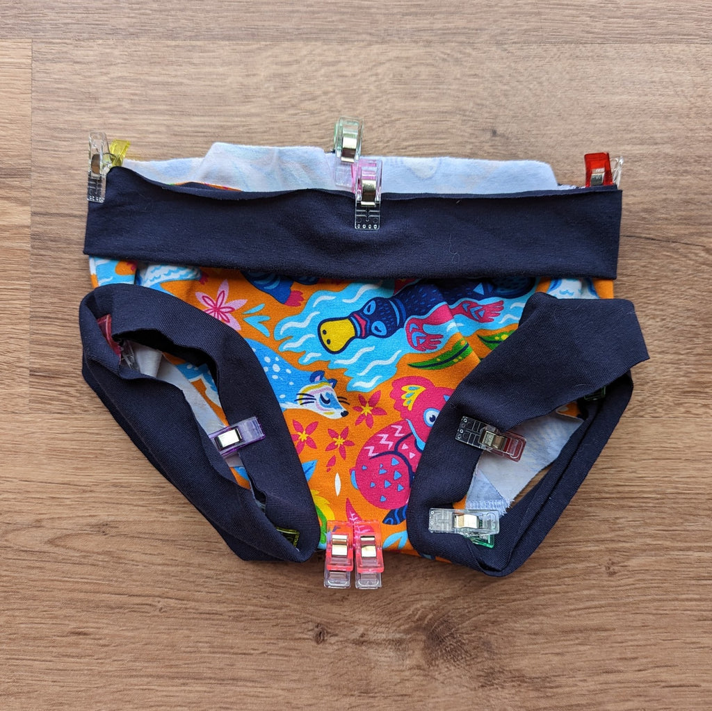 SIZE 6 Bright Aussie animals yellow undies