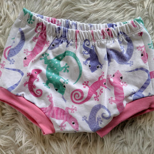Size 1 pink lizards bummies
