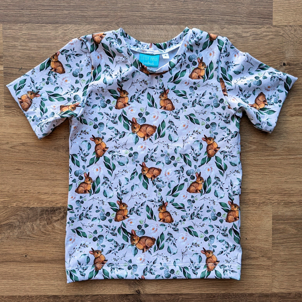 SIZE 4 Peachy floral bunnies tshirt