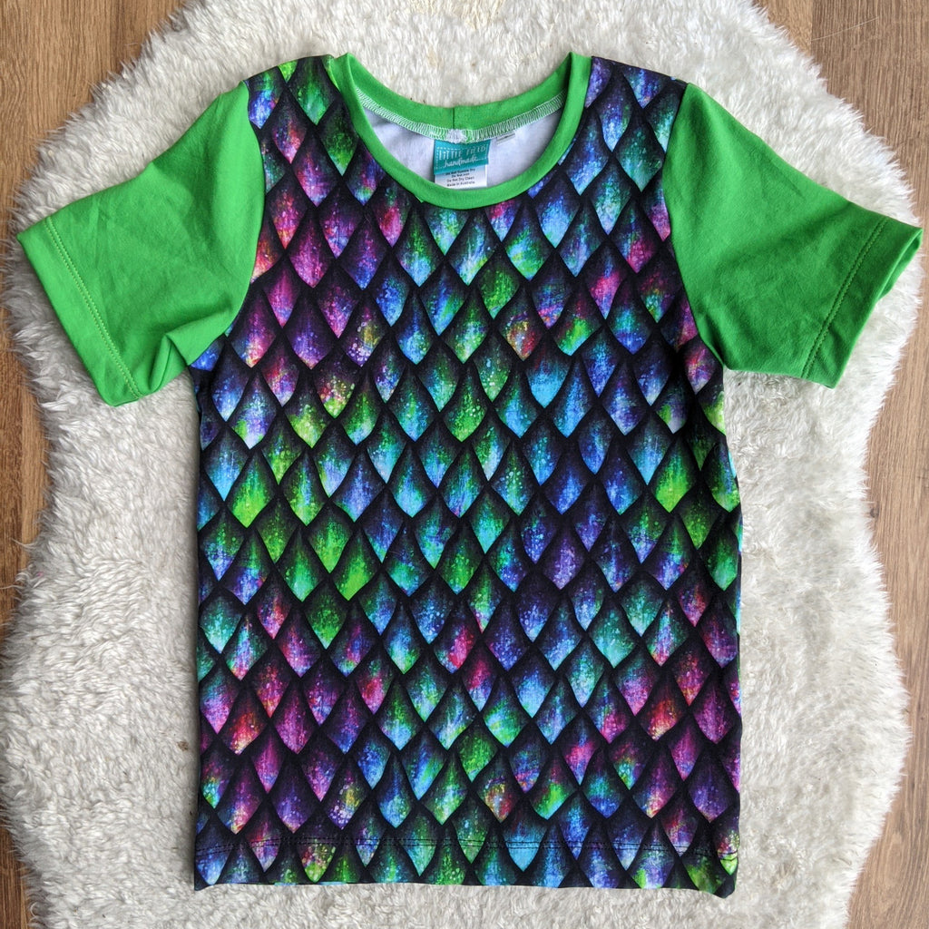 SIZE 6 Dragon scales tshirt