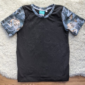 SIZE 6 Dark dragons tshirt
